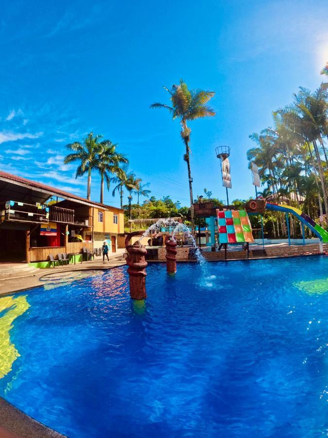 Hotel Hosteria D'Carlos Aqua Park Santo Domingo de los Colorados Exteriér fotografie